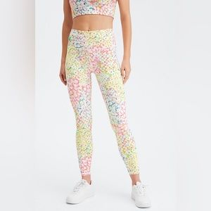 Fabletics Define PowerHold high-waisted 7/8 leggings in patchwork Daisy. EUC